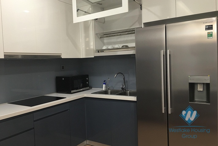 Two bedrooms apartment for rent in Vinhome Metropolis, Lieu Giai street, Ba Dinh district, Ha Noi.